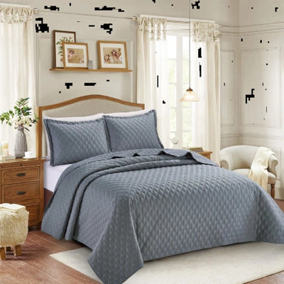 Microfiber Bedspread with Pillow Shams Included