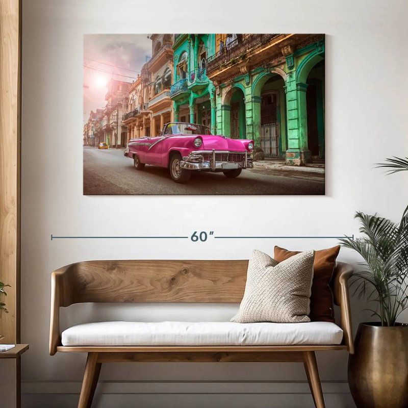 Voiture rose classique Mehar, H 32 po x l 48 po