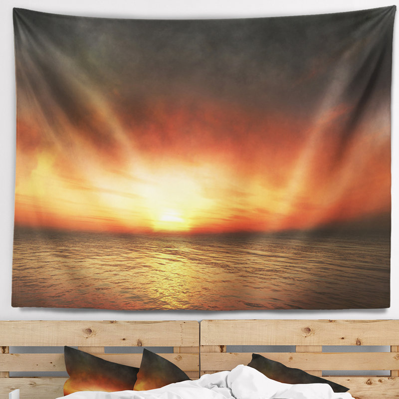 Tapisserie Fiery Sunset Beach sous un ciel nuageux, H 78 po x l 92 po