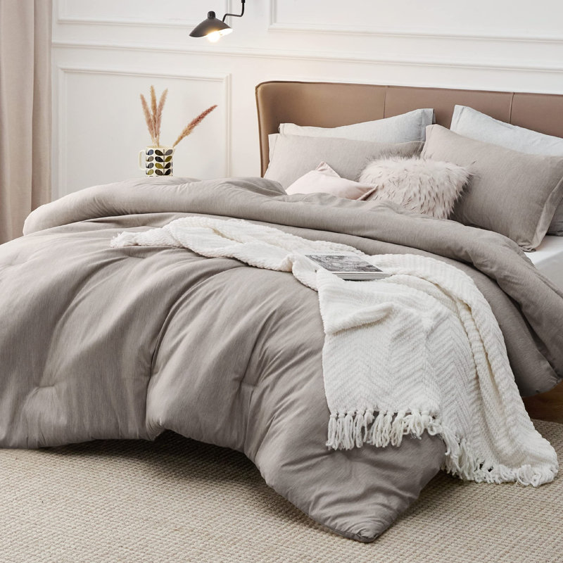 Bedsure Cationic Dyed Comforter Set Dorm Bedding, King Comforter, Linen