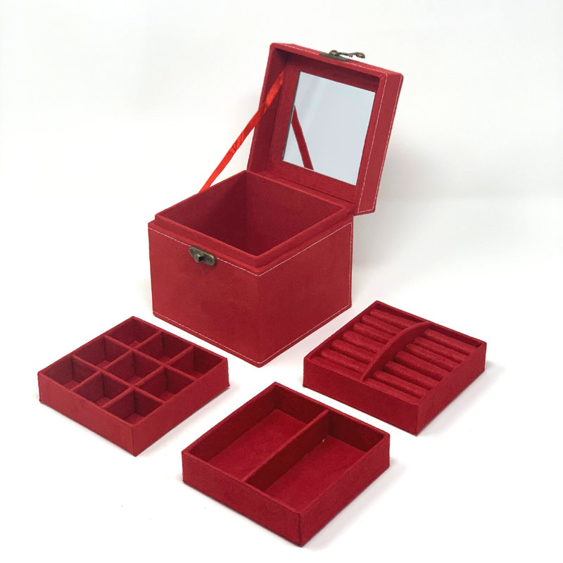 Boîte à bijoux, Rouge