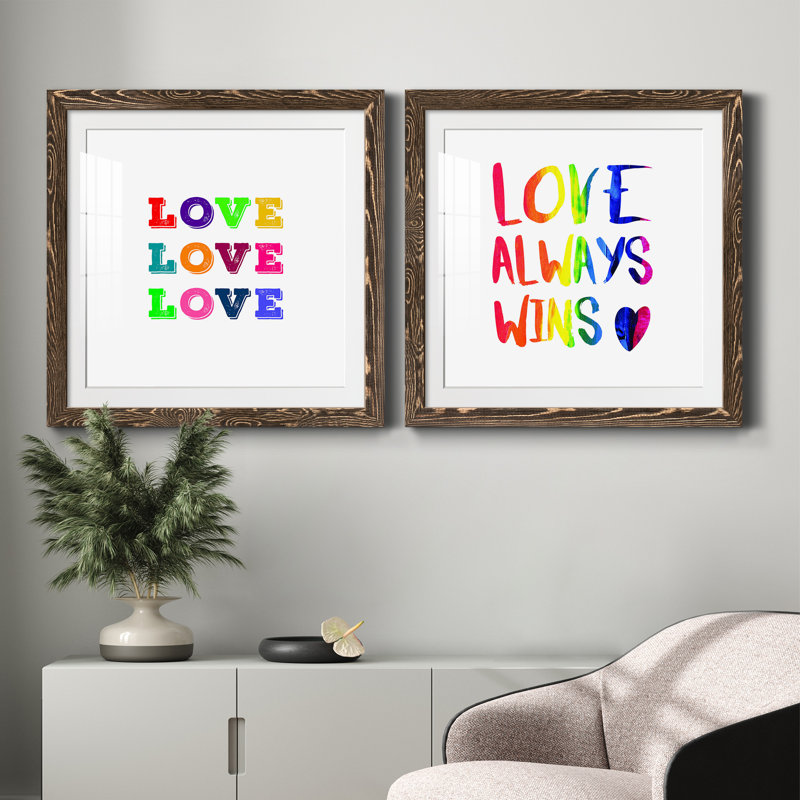 «Love Love Love», ensemble de 2 encadrements d'art textuel, Encadré de bois de noyer, H 31,5 po x l 63 po x P 1,5 po