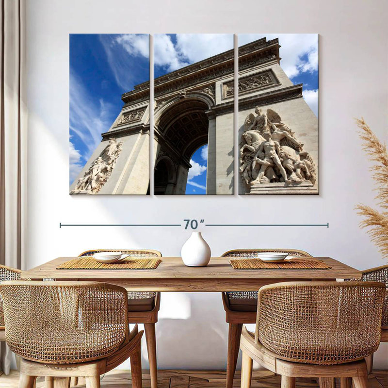 Lilie Arc De Triomphe Up Close, 42" H x 65" W