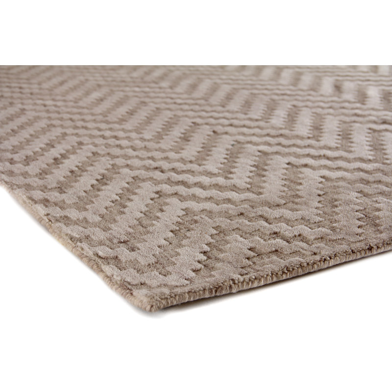 Demani Wool Chevron Area Rug in Raffia, Rectangle 9' x 12'