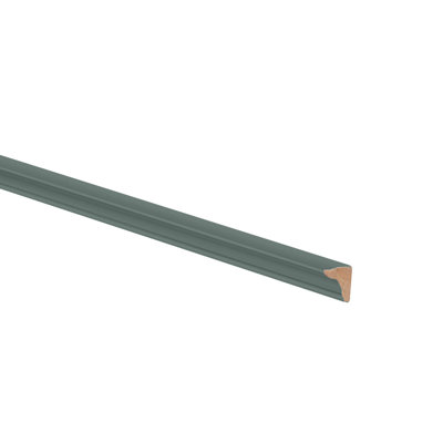 Moulure d'angle intérieure Gallery Express assemblée, 96 po L x 0,75 po P x 0,75 po H, couleur prairie