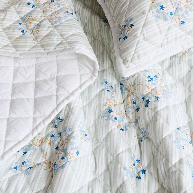 Ensemble de courtepointe Cottage Cottage Classics, Motif floral bleu, Courtepointe pour lit simple + 1 taie décorative 