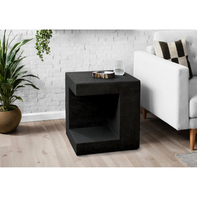 Table d'appoint noire de 25 po, carré contemporain pour chambre à coucher, salon ou patio, table de chevet et tablette de rangement d'extrémité, sans assemblage, charge de 30 lb