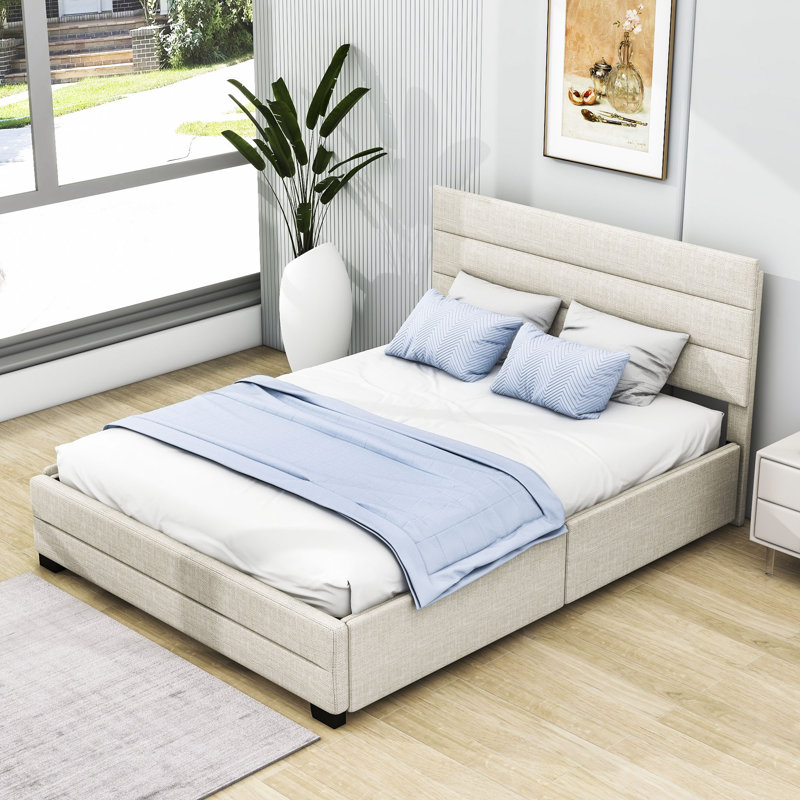 Grand lit plateforme avec rangement capitonné