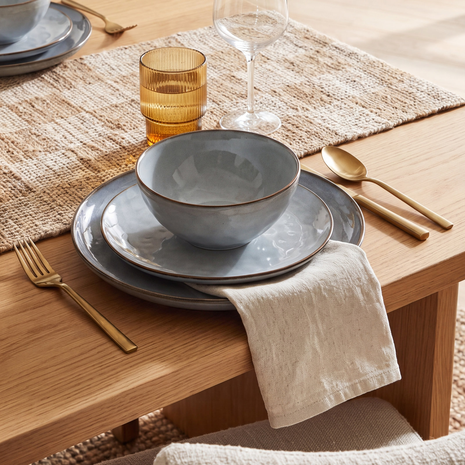 Leny 12-Piece Stoneware Dinnerware Set - Service for 4, Blue