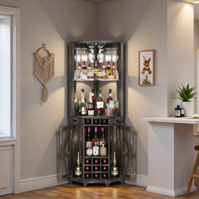 Armoire de rangement d'angle avec porte de grange, porte-verres et porte-bouteilles