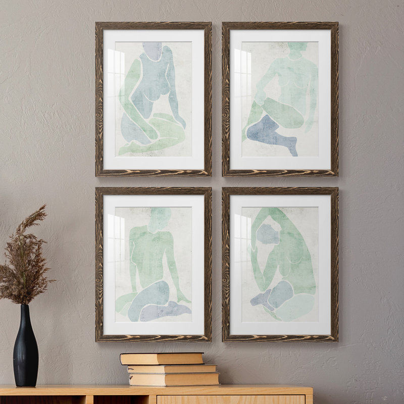 Stretching I - ensemble de 4 reproductions de cadres photo, H 24 po x l 72 po x P 1,5 po, Noyer
