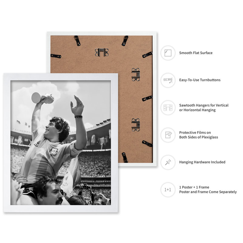 Photographie de football Diego, 16"H x 20"W, Poster, White Framed