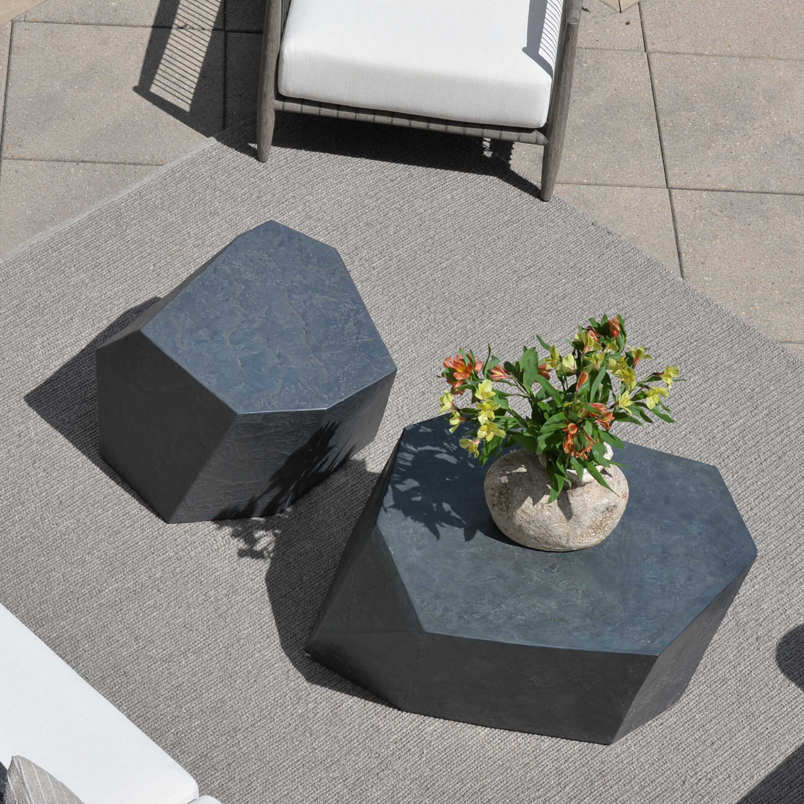 Katalina 24" Patio Side Table