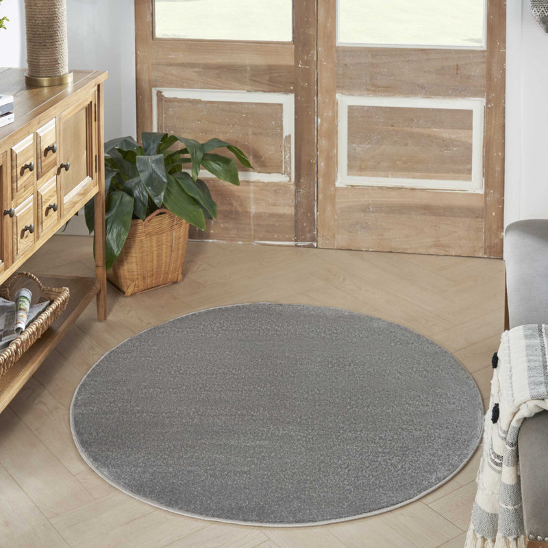 Mullican Sandy Solid Silver/Grey Easy Care Indoor/Outdoor Area Rug, Round 4'