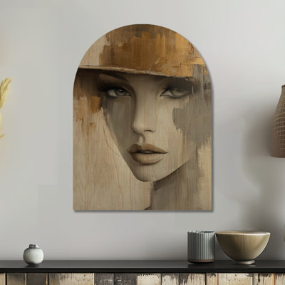 Portrait au chapeau doré II - Impression d'art mural en bois arqué pour femme