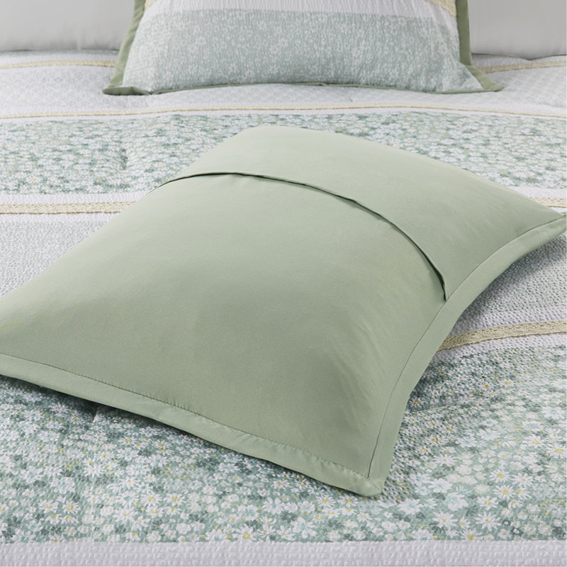 5 Piece Seersucker Comforter Set With Throw Pillows, Queen Comforter + 4 Additional Pieces, Green
