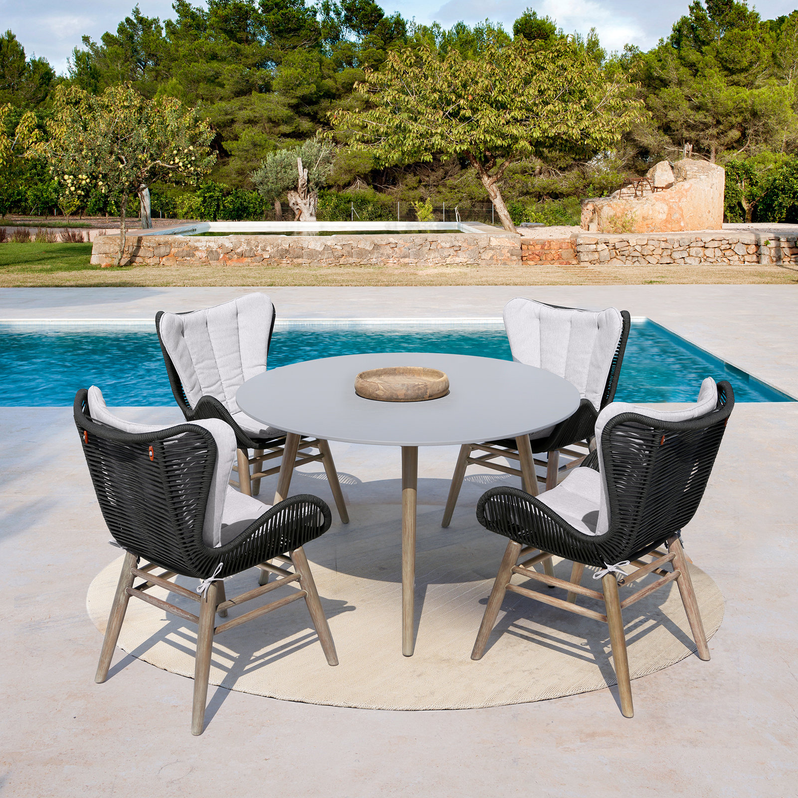 Daphnee 47" Eucalyptus Patio Dining Set, Charcoal