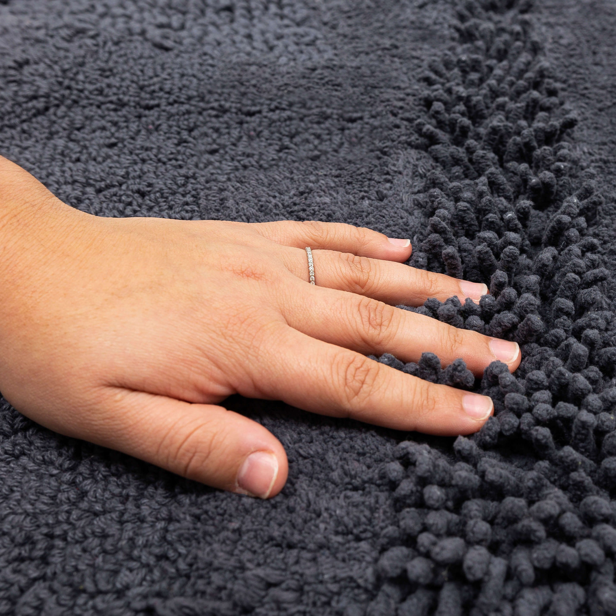 Laverne Solid Cotton Bath Rug, Charcoal, 21" W x 34" L