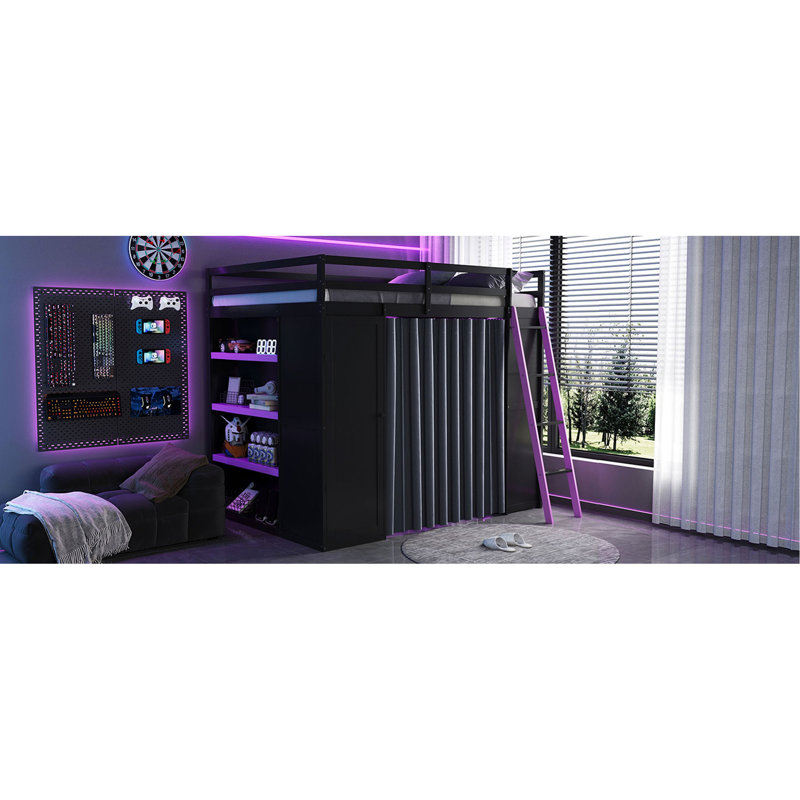 Lit mezzanine en bois pleine grandeur avec garde-robe, tablettes, rideaux occultants et lumières RVB, noir et mauve