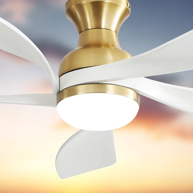 Ventilateur de plafond 52 pouces avec 3 lumières à DEL à intensité variable réversible et silencieuse