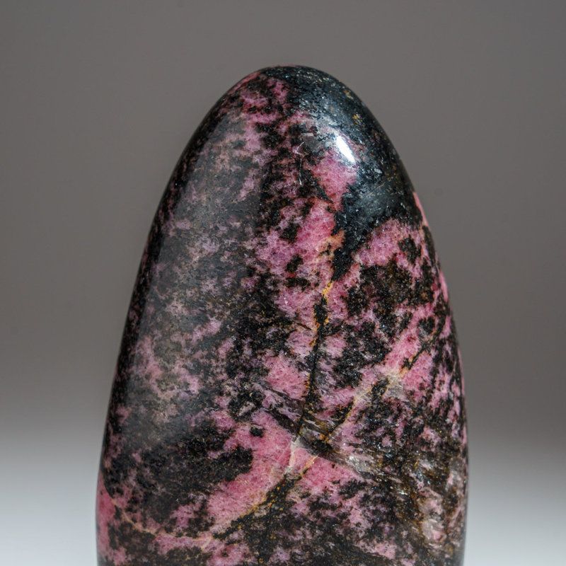 Rhodonite impériale polie de Madagascar (1,6 lb)