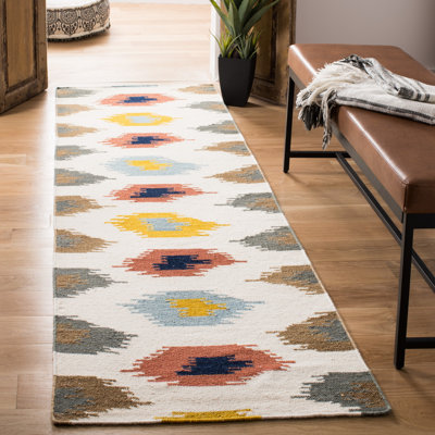Rodgers Hand Woven Flat Weave Wool/Cotton Ikat Rug in Ivory
