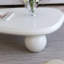 Table basse Cloud avec 3 pieds sphériques