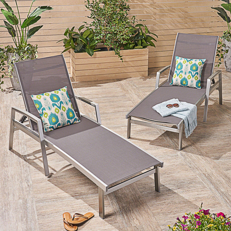 Chaise longue confortable