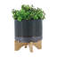 Petit pot de fleurs avec jardinière