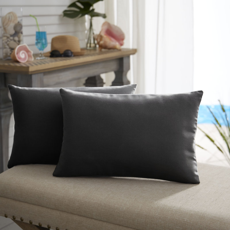 Coussin noir intérieur / extérieur Sunbrella, H 12 po x l 24 po
