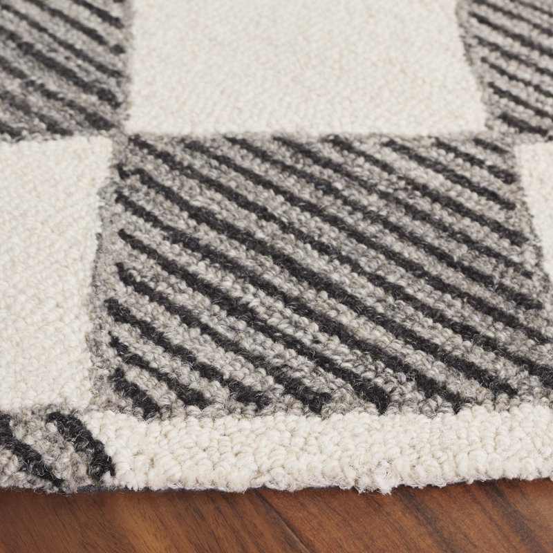 Ebony Hand Tufted Wool Pile Checkered Rug, Round 6'