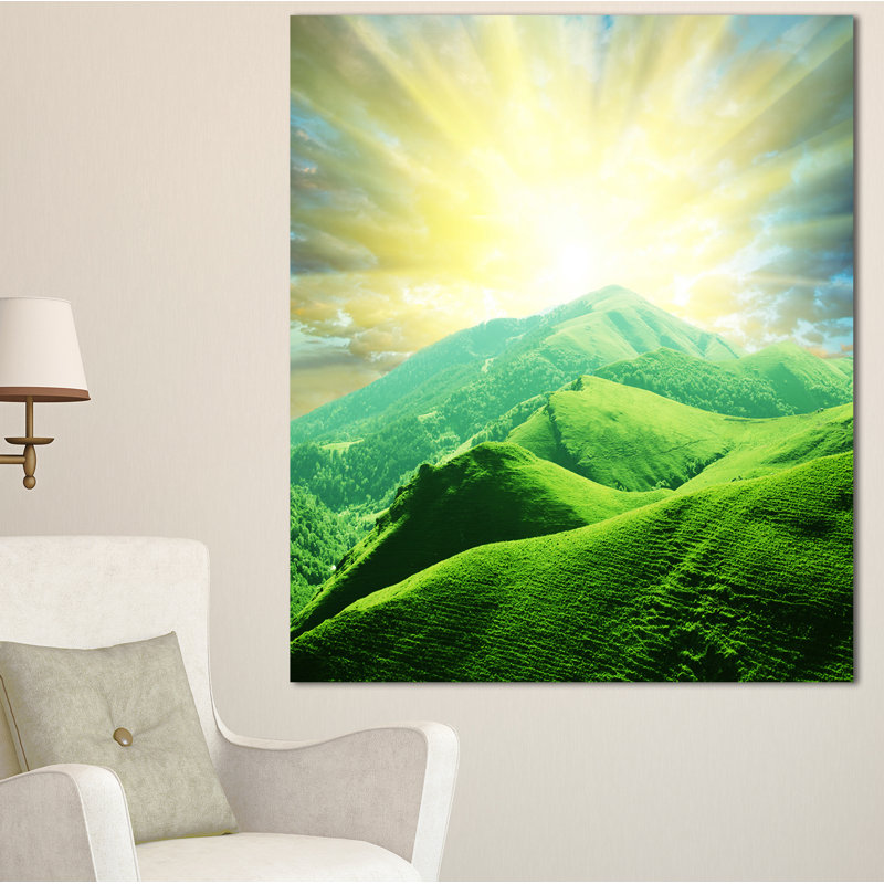 « green montagnes under sun », impression sur toile tendue, H 40 po x l 30 po x P 1 po