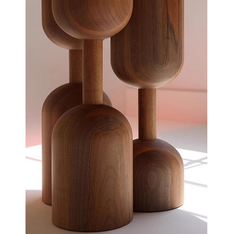 Table ronde en bois massif de style nordique