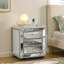 Armoire à trois tiroirs avec finition miroir en perles