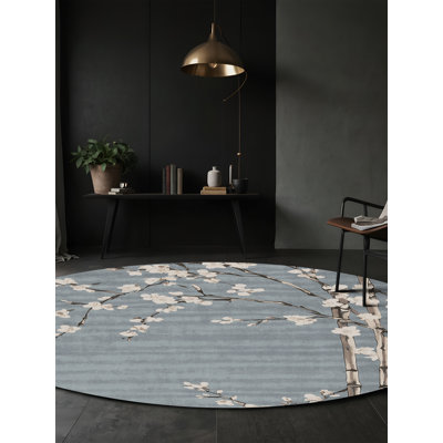 Tapis gris soyeux et moelleux