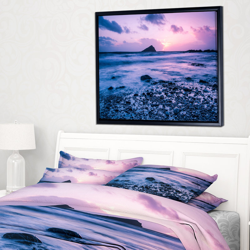 « slow motion ondulations on rocky beach », impression, H 28 po x l 60 po, Cadre flottant noir