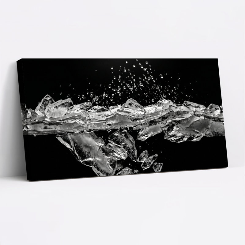 Ensemble de 1 tableau sur toile représentant de l'eau glacée, 58“W x 28”H, Wrapped Canvas