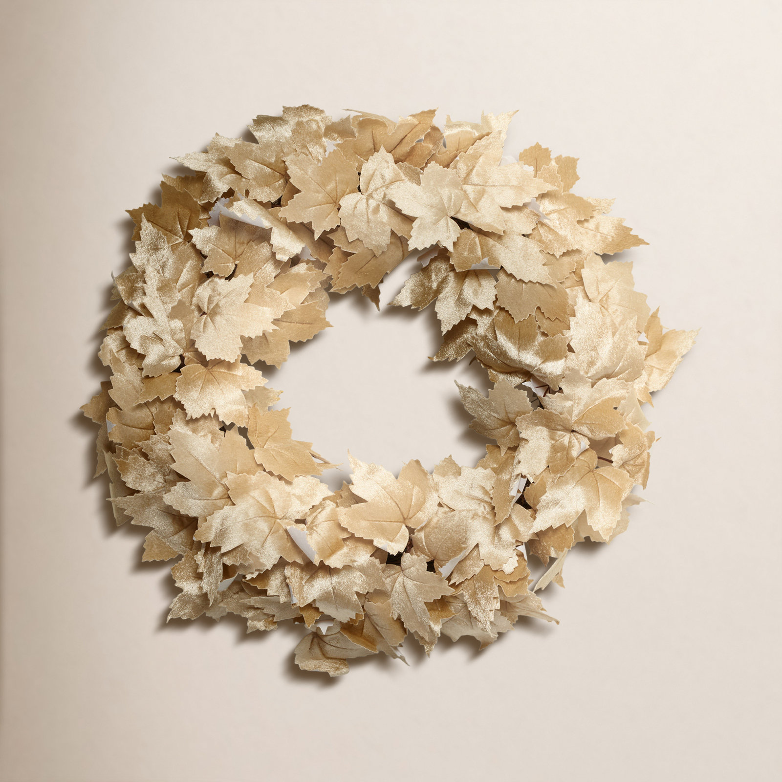 22" Velvet Leaf Wreath
