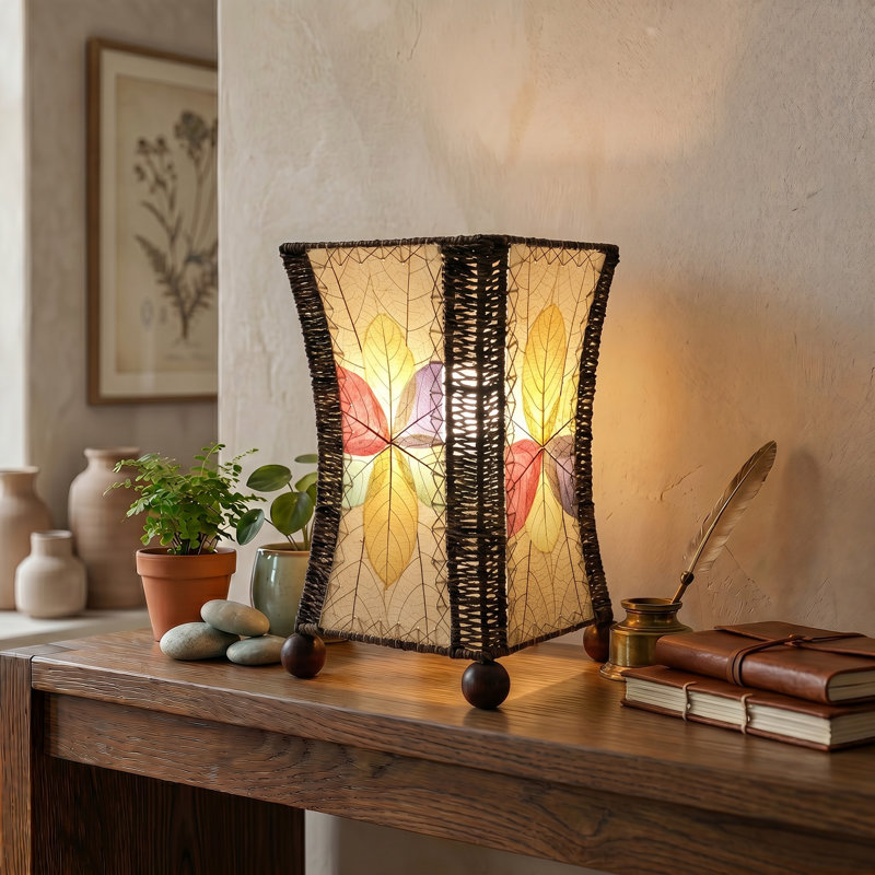 Deaux Novelty Lamp