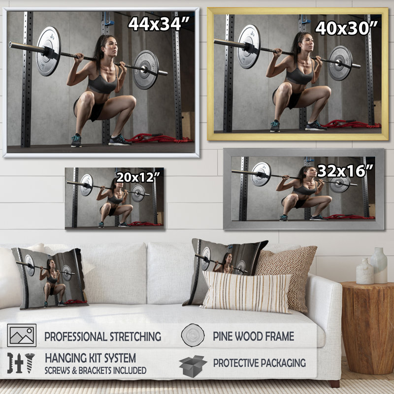 «Woman Bobystructioning Workout I» sur toile, H 30 po x l 40 po x P 1,5 po, Cadre flottant noir
