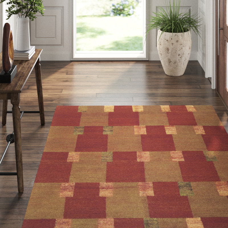 Wool Geometric Area Rug in Beige/Green/Red, Rectangle 6' x 9'