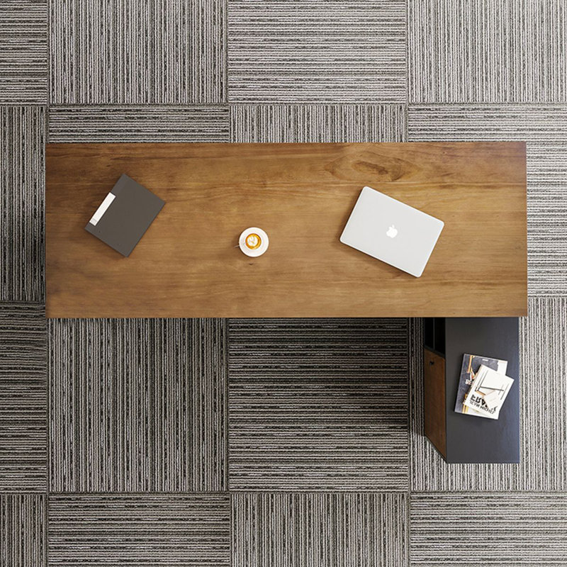 Bureaux rectangulaires en bois massif noyer, Right Hand Return, 29.53" H x 78.74" W x 31.5" D