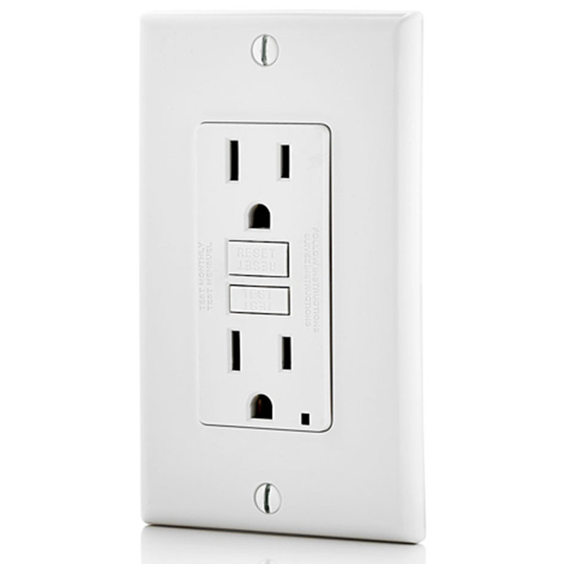 Leviton SmartlockPro 15 Amp 125 Volt Duplex Watthite GFCI Outlet 5-15R 1 Pack