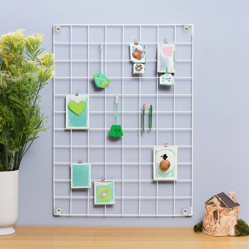 Modern Wall Decor on Metal