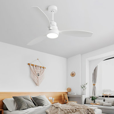 Ventilateur de plafond à pales en bois 52 lumières DEL 52 pouces avec ensemble d'éclairage et télécommande 6 vitesses