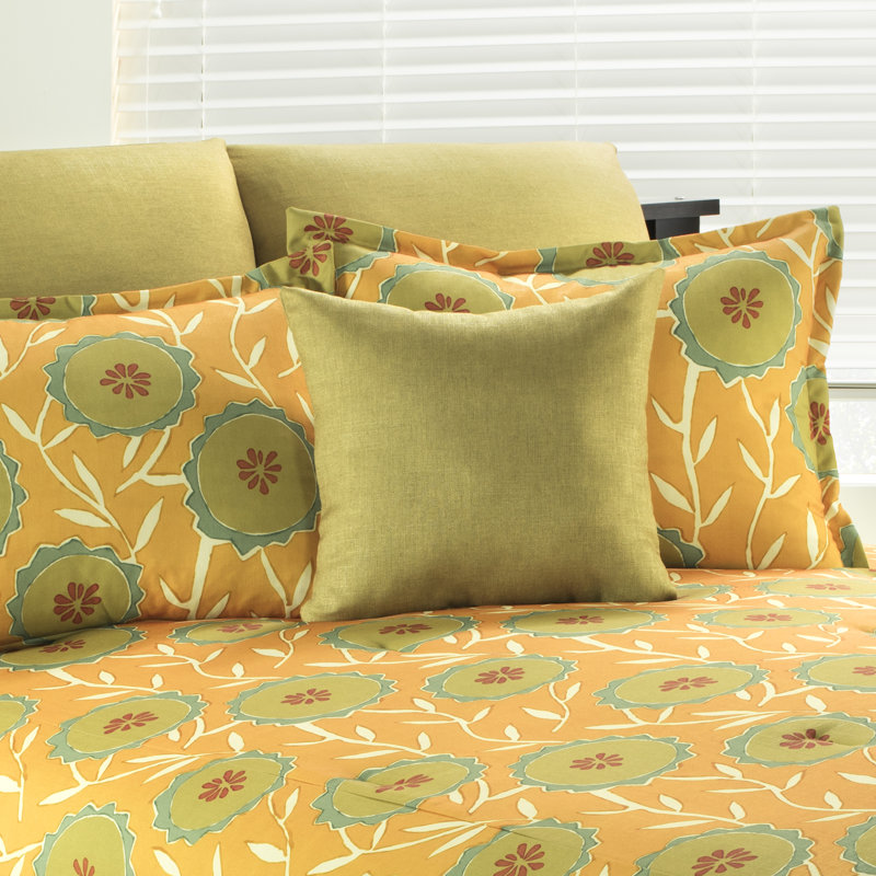 Malta Throw Pillow