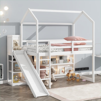 Lit plateforme en bois massif blanc pour chambre d'enfant, lit mezzanine avec glissade, tablettes de rangement et éclairage intégré