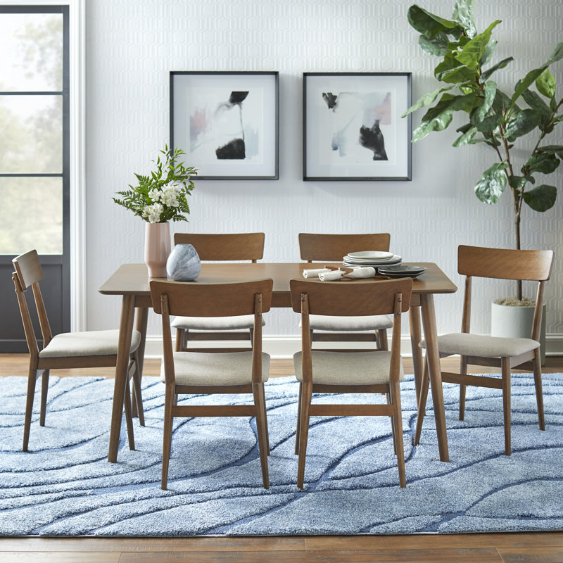 Middlebury Dining Set, 7 Pieces: 1 Table, 6 Chairs, Walnut