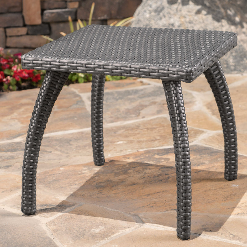 Table d'appoint d'extérieur en faux gris, pour plus de confort, l 17,75 po x P 17,75 po, H 16,81 po