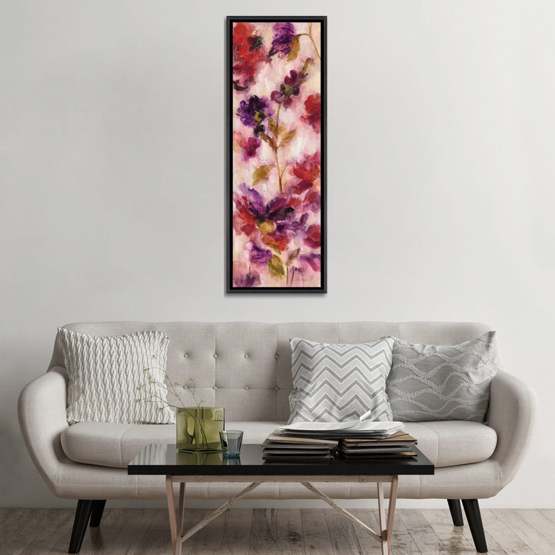 Fleurs exubérantes III, Toile avec cadre noir patiné, H 60 po x l 20 po x P 1,5 po
